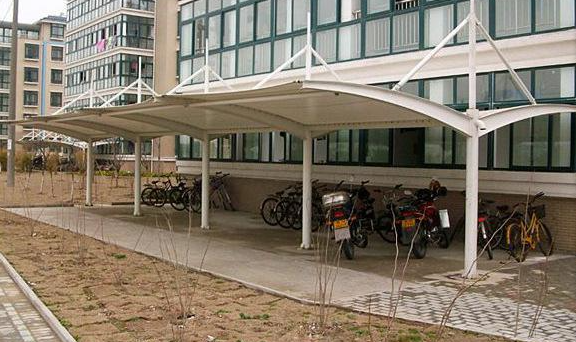 河北某小區(qū)自行車膜結(jié)構(gòu)車棚
